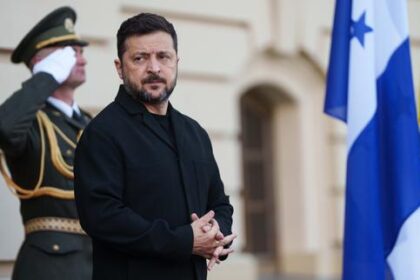 en-directo,-guerra-en-ucrania:-volodymyr-zelensky-confirma-los-ataques-ucranianos-en-las-instalaciones-logisticas-rusas-en-crimee-anexo