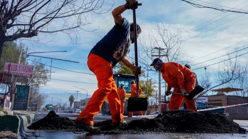 elevada-carga-impositiva:-los-municipios-cobran-82-tipos-de-tasas-pese-a-los-reclamos-de-luis-caputo