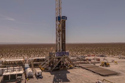 cambio-de-epoca:-el-petroleo-le-gana-al-maiz-y-la-soja,-y-es-el-producto-que-mas-exporta-la-argentina