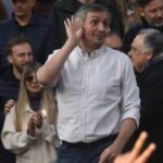 maximo-kirchner-en-parque-lezama:-“no-sea-cosa-que-lleguemos-otra-vez-al-gobierno-y-terminemos-con-un-presidente-peor-que-el-actual”