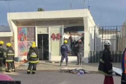 tragedia:-se-derrumbo-el-techo-de-una-jugueteria-en-cordoba