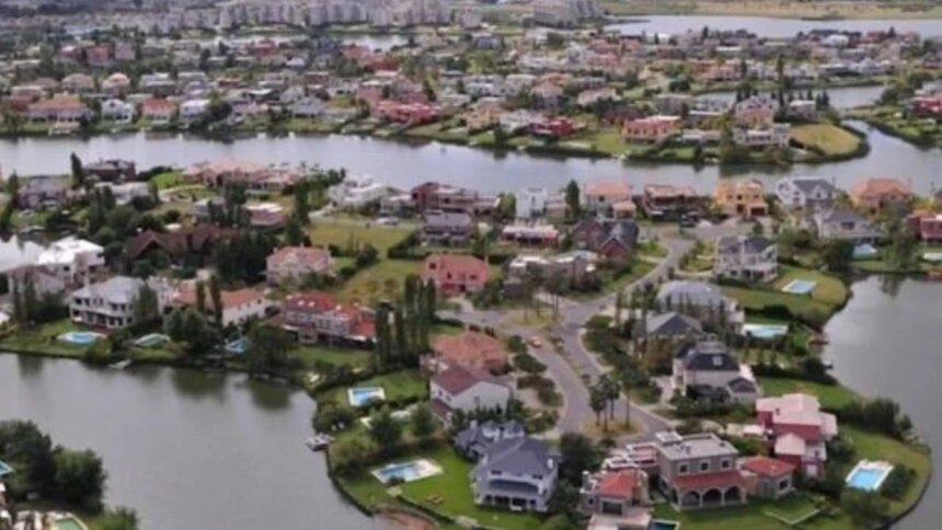 la-provincia-pone-la-lupa-sobre-los-countries:-cobrara-el-agua-con-imagenes-satelitales-si-no-estan-regularizados