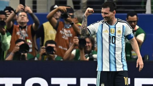 messi-makes-world-cup-history-to-send-argentina-into-last-32