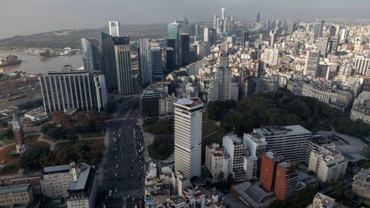 argentina’s-economy-grew-more-than-expected-in-first-quarter