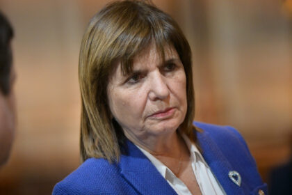 el-oficialismo-se-arriesga-en-el-senado:-abre-el-recinto-para-su-agenda-en-medio-del-fuego-amigo-por-adorni