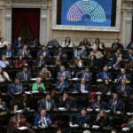 en-medio-de-las-tensiones-por-adorni,-el-gobierno-consiguio-que-diputados-apruebe-el-pago-de-us$-171-millones-a-los-fondos-buitre