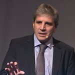 con-el-dolar-en-$-1.500,-luis-caputo-descarto-tensiones-cambiarias:-“hoy-hay-dolares-para-todos”