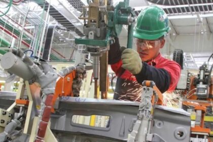 la-industria-autopartista-retrocede-casi-9%-en-el-ano-tras-haber-perdido-4.100-empleos-en-2025