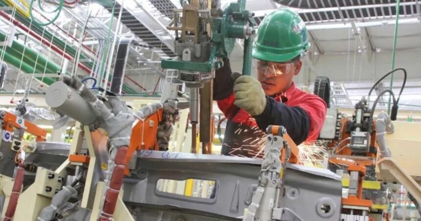 la-industria-autopartista-retrocede-casi-9%-en-el-ano-tras-haber-perdido-4.100-empleos-en-2025