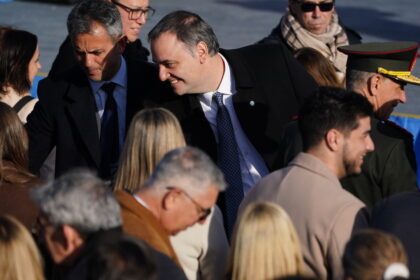 con-mas-dudas-sobre-su-fortuna,-el-fiscal-pidio-el-ultimo-informe-para-avanzar-con-la-intimacion-a-manuel-adorni