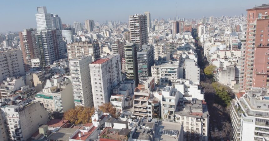 ingresos-en-la-ciudad:-cuanto-ganan-los-portenos-segun-el-barrio-y-cual-es-la-brecha-entre-ricos-y-pobres