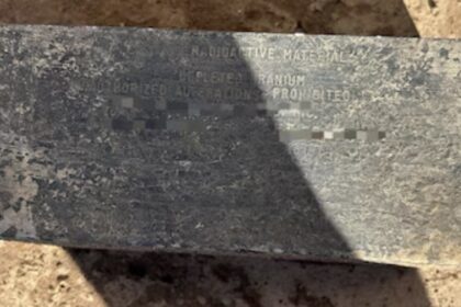 inesperado-hallazgo-en-subio-todas-las-alarmas:-bloque-de-uranio-aparecio-en-una-planta-de-reciclaje-de-carton