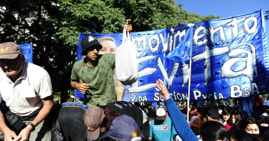 “una-trinchera-de-division”:-ahora-el-movimiento-evita-salio-a-cruzar-a-maximo-kirchner-por-su-acto-en-parque-lezama