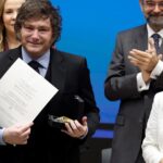 en-madrid,-javier-milei-volvio-a-cargar-contra-pedro-sanchez:-ironizo-sobre-los-casos-de-corrupcion-y-reitero-su-apoyo-a-israel