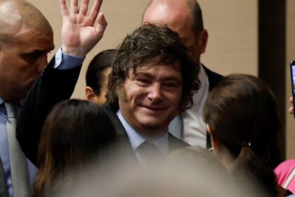 se-define-la-sucesion-de-manuel-adorni:-tres-nombres-para-el-mismo-lugar-y-nueva-conversacion-entre-karina-milei-y-patricia-bullrich