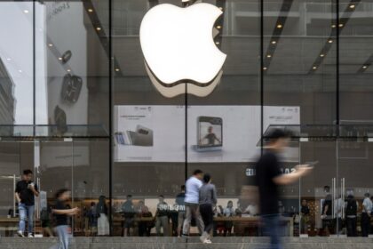 apple-sube-precios-por-primera-vez-en-anos:-el-detalle-de-los-aumentos,-producto-por-producto