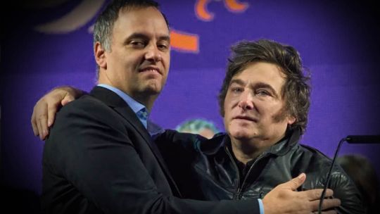 milei-aide-adorni-reportedly-bought-video-game-console-on-staffers’-credit-cards