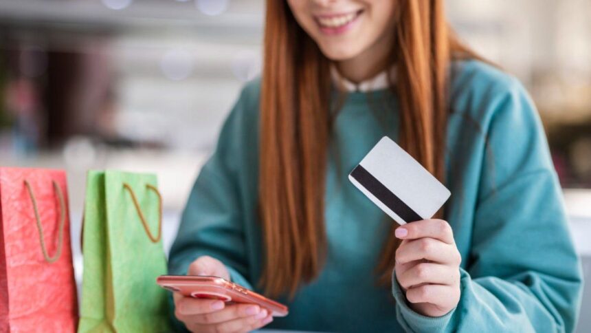 dolar-billete-o-tarjeta?-cual-es-la-mejor-forma-de-pagar-tus-gastos-en-miami