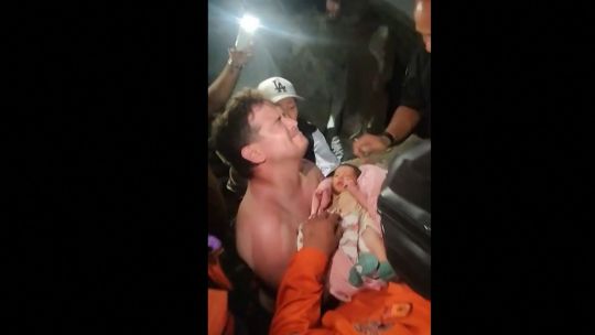 newborn-baby-rescued-from-rubble-of-venezuela-quake