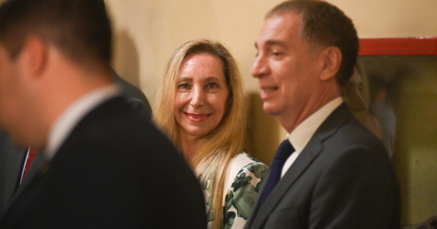 la-sucesion:-todos-miran-a-diego-santilli,-el-ex-peronista-y-ex-pro-que-se-convirtio-en-el-comodin-de-javier-milei