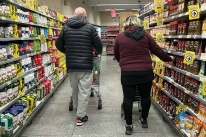 el-consumo-masivo-volvio-a-caer-en-mayo:-bebidas-y-limpieza-empujaron-la-baja,-mientras-que-alimentos-resistio