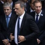 adorni-renuncia,-culpa-a-los-medios-y-le-despeja-el-camino-a-santilli