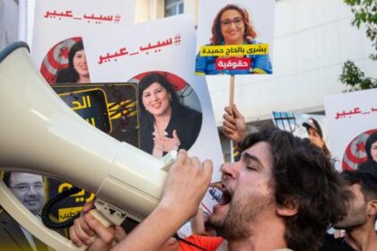 en-tunez,-kais-saied-contra-la-sociedad-civil