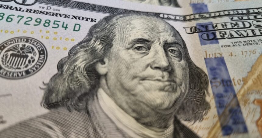 el-dolar-se-mantiene-estable-y-parece-haber-encontrado-un-nuevo-piso-al-borde-los-$-1.500