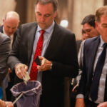 el-gobierno-oficializo-la-salida-de-manuel-adorni-y-designo-a-diego-santilli-como-jefe-de-gabinete