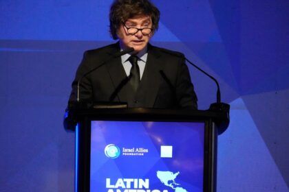 javier-milei-va-hoy-a-los-festejos-del-4-de-julio-en-la-embajada-de-ee.uu,-pero-esta-en-duda-el-viaje-para-ver-a-donald-trump