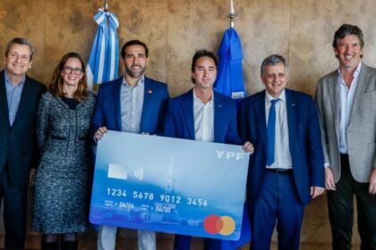 ypf-suma-opciones-con-su-app-y-ahora-tendra-una-tarjeta-mastercard