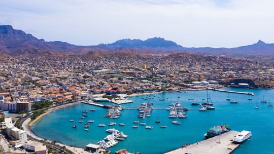 como-es,-donde-queda-y-que-hacer-en-cabo-verde,-el-exotico-rival-de-la-seleccion-argentina?