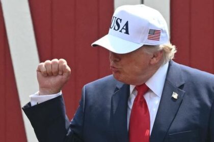 donald-trump-gano-2,2-millones-en-2025,-tres-veces-mas-que-lannee-precedant-son-retour-a-la-maison-blanche