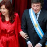 una-nueva-encuesta-midio-el-voto-anti-milei-vs.-el-voto-anti-k-para-2027:-5,7-puntos-de-diferencia
