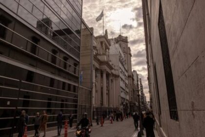 argentina-pushes-us$6-billion-in-repo-maturities-past-election