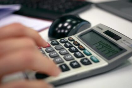 prestamos-personales-para-jubilados-y-tasas-de-interes-en-julio:-como-tramitarlos-y-en-que-entidades-se-puede-acceder