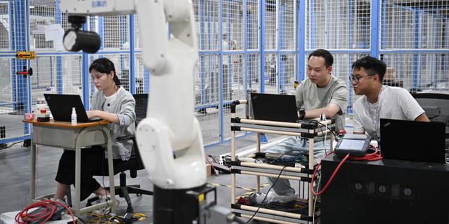 dans-le-sud-de-la-chine,-lia-donne-un-coup-de-fouet-aux-usines