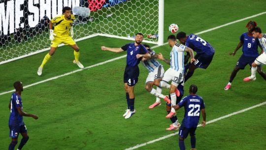argentina-sobrevive-al-susto-de-cabo-verde-y-llega-a-octavos-del-mundial