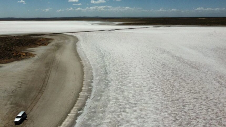 en-medio-de-la-crisis-hidrica,-mendoza-aprobo-la-exploracion-de-litio-en-las-salinas-del-diamante