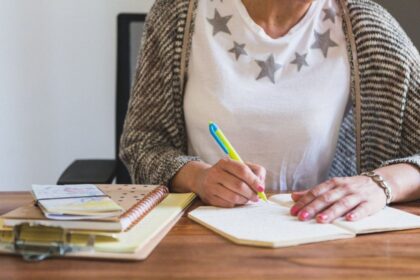 el-truco-japones-de-la-libreta-para-recortar-gastos-y-ahorrar-en-dolares:-de-que-trata-y-como-implementarlo