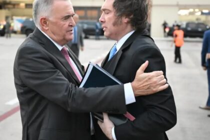 milei-viaja-a-tucuman,-pero-hay-dudas-de-que-gobernadores-lo-acompanaran-en-la-vigilia-por-el-dia-de-la-independencia