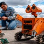 creo-un-robot-con-basura-electronica-para-reducir-residuos-y-demostrar-que-el-reciclaje-tambien-impulsa-la-innovacion