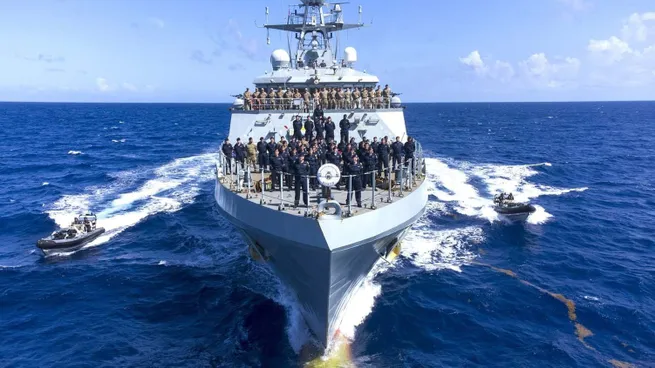 uk-warship-enters-argentine-sea-from-malvinas-islands-without-prior-notice