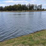 continua-prohibida-la-pesca-en-una-laguna-del-oeste-bonaerense-por-el-estado-del-agua