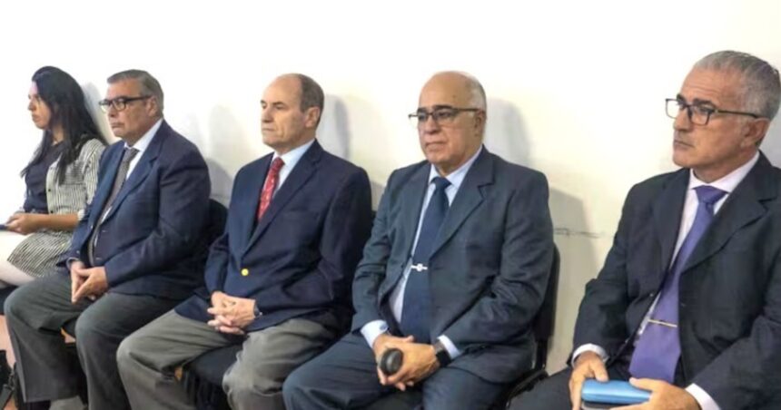 juicio-por-el-ara-san-juan:-absolvieron-a-tres-exaltos-mandos-de-la-armada-y-hubo-un-solo-condenado-por-el-hundimiento-del-submarino-en-el-que-murieron-44-marineros