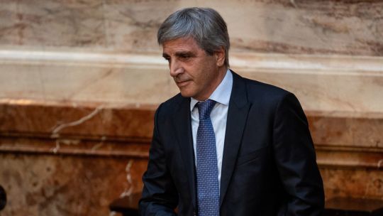argentina-to-repay-us$4-billion,-defying-critics-who-doubted-tack