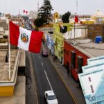 ¿vives-en-uno-de-estos-9-distritos-de-lima?-izar-la-bandera-del-peru-sera-obligatorio-y-habra-multas