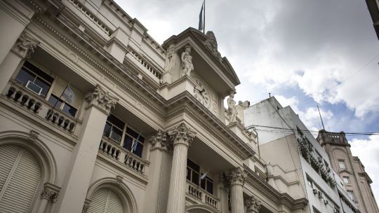 imf-welcomes-milei’s-reform-proposal-for-argentina’s-central-bank