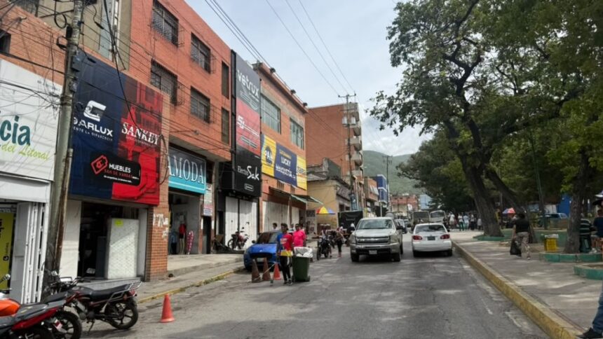 los-guairenos-somos-guerreros:maiquetia-se-convierte-en-el-refugio-comercial-tras-los-terremotos