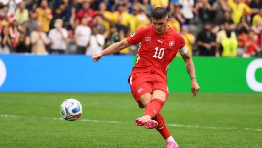 granit-xhaka-tells-swiss-fans-to-‘keep-dreaming’-ahead-of-argentina-world-cup-clash